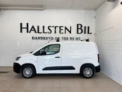 Vit Begagnad 2021 Citroën Berlingo Minibuss | 129 900 kr (Marknadspris)