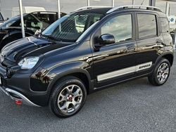 Svart Begagnad 2016 Fiat Panda Cross Cross Halvkombi | 149 000 kr