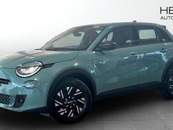 Blå (blue) Ny 2025 Fiat 600 Lounge SUV | 307 800 kr