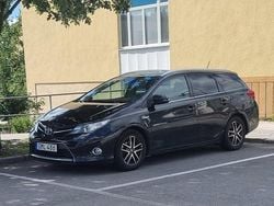 Svart Begagnad 2015 Toyota Auris Touring Sports Edition Kombi | 105 000 kr (Marknadspris)