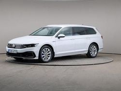Vit Begagnad 2021 VW Passat Executive Kombi | 269 000 kr (Marknadspris)