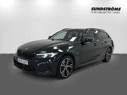 Svart Begagnad 2022 BMW 330e M Sport Kombi | 399 900 kr (Dyr)