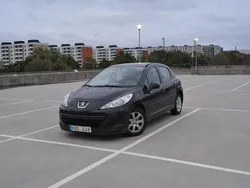 Svart Begagnad 2010 Peugeot 207 Halvkombi | 24 900 kr (Bra pris)