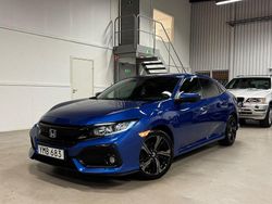 Blå Begagnad 2017 Honda Civic Elegance Halvkombi | 129 900 kr (Marknadspris)