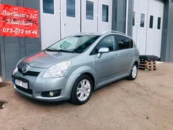Grå Begagnad 2009 Toyota Corolla Verso Minibuss | 42 500 kr (Marknadspris)