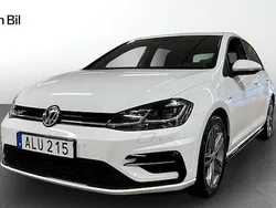Vit Begagnad 2018 VW Golf VII Highline Sedan | 234 800 kr (Lite dyr)