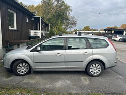 Grå Begagnad 2007 Ford Focus Kombi | 8 500 kr (Superpris)