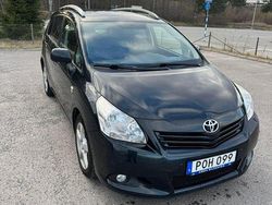 Blå Begagnad 2012 Toyota Verso Minibuss | 85 000 kr (Marknadspris)