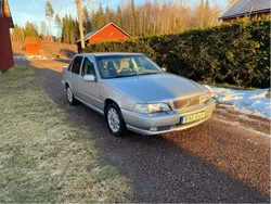 Grå Begagnad 2000 Volvo S70 Sedan | 25 000 kr (Marknadspris)