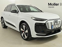 Vit (glaciärvit metallic) Begagnad 2024 Audi Q6 e-tron S-Line SUV | 849 900 kr (Dyr)