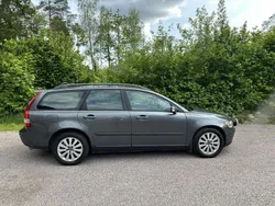 Grå Begagnad 2004 Volvo V50 Kombi | 32 000 kr (Bra pris)