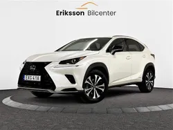Vit Begagnad 2021 Lexus NX300h SUV | 269 900 kr (Bra pris)