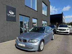 Ljusblå Begagnad 2011 BMW 116 Comfort Edition Halvkombi | 55 000 kr (Marknadspris)