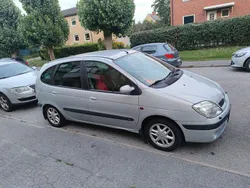 Grå Begagnad 2003 Renault Scénic Expression Minibuss | 27 500 kr (Marknadspris)