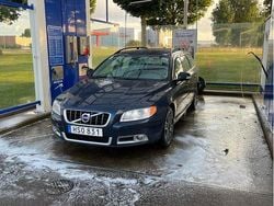 Blå Begagnad 2010 Volvo V70 Momentum Kombi | 60 000 kr (Marknadspris)