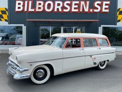 Vit Begagnad 1954 Ford Customline Sedan | 230 000 kr