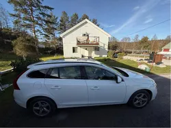 Vit Begagnad 2015 Volvo V60 Momentum Kombi | 85 000 kr (Bra pris)