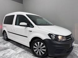 Vit Begagnad 2016 VW Caddy Minibuss | 109 900 kr (Dyr)