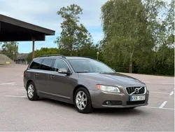 Grå Begagnad 2011 Volvo V70 Momentum Kombi | 59 900 kr (Marknadspris)