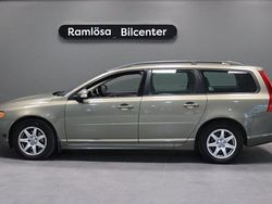 Grön Begagnad 2009 Volvo V70 Momentum Kombi | 48 900 kr (Marknadspris)
