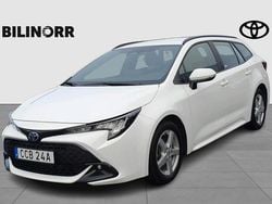 Vit Begagnad 2023 Toyota Corolla Active Kombi | 289 900 kr (Lite dyr)