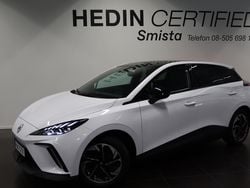 Vit Begagnad 2022 MG MG4 EV Luxury Halvkombi | 339 900 kr (Marknadspris)