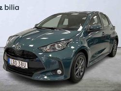Grön Begagnad 2025 Toyota Yaris Hybrid Halvkombi | 248 500 kr