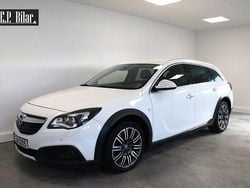 Vit Begagnad 2016 Opel Insignia Country Tourer Kombi | 129 800 kr (Marknadspris)