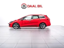 Röd Begagnad 2017 Kia Ceed Sportswagon GT-Line Kombi | 129 700 kr (Marknadspris)