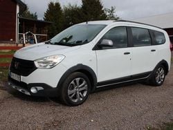 Vit Begagnad 2016 Dacia Lodgy Stepway Minibuss | 59 900 kr (Bra pris)