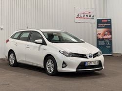 Vit Begagnad 2013 Toyota Auris Touring Sports Active Kombi | 119 900 kr (Marknadspris)