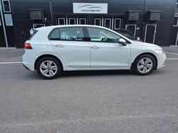 Vit Begagnad 2021 VW Golf VIII Halvkombi | 169 900 kr (Bra pris)
