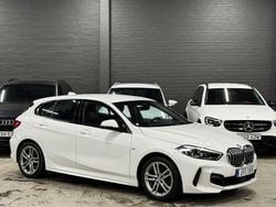 Vit Begagnad 2020 BMW 118 M Sport Halvkombi | 249 900 kr (Lite dyr)