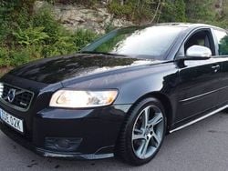 Svart Begagnad 2011 Volvo V50 R-Design Kombi | 77 000 kr (Marknadspris)