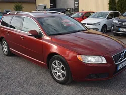 Röd Begagnad 2011 Volvo V70 Summum Kombi | 69 900 kr (Marknadspris)