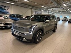 Grå Begagnad 2025 Kia EV9 SUV | 629 900 kr
