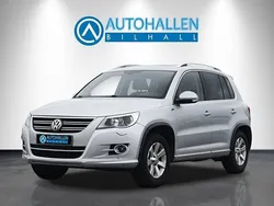 Grå Begagnad 2010 VW Tiguan Sportline SUV | 99 700 kr (Marknadspris)