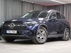 Mörkblå Begagnad 2023 Mercedes GLC220 AMG Line Premium SUV | 649 000 kr