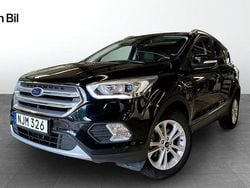 Svart Begagnad 2018 Ford Kuga Titanium SUV | 154 900 kr (Marknadspris)