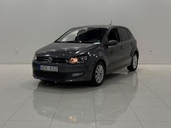 Mörkgrå Begagnad 2013 VW Polo Halvkombi | 69 900 kr (Marknadspris)