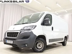 Vit Begagnad 2017 Peugeot Boxer Van | 199 900 kr
