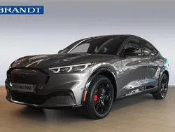 Grå Begagnad 2023 Ford Mustang Mach-E SUV | 660 600 kr