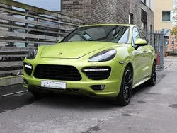 Ljusgrön Begagnad 2013 Porsche Cayenne GTS SUV | 329 900 kr