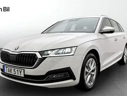 Vit Begagnad 2023 Skoda Octavia Style Kombi | 324 900 kr (Marknadspris)