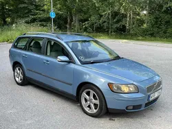 Blå Begagnad 2005 Volvo V50 Kombi | 47 000 kr (Marknadspris)