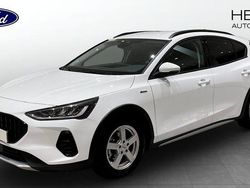Vit Begagnad 2023 Ford Focus Active Halvkombi | 209 900 kr (Marknadspris)