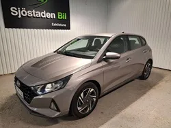 Grå Begagnad 2021 Hyundai i20 Essential Halvkombi | 154 900 kr (Marknadspris)