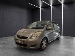 Grå Begagnad 2008 Toyota Yaris Halvkombi | 44 900 kr (Marknadspris)