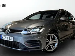 Mörkgrå (indium grey metallic) Begagnad 2020 VW Golf VII R-line Kombi | 194 900 kr (Marknadspris)