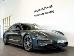 Grå (grey) Begagnad 2025 Porsche Taycan Sport Turismo Sedan | 1 125 000 kr